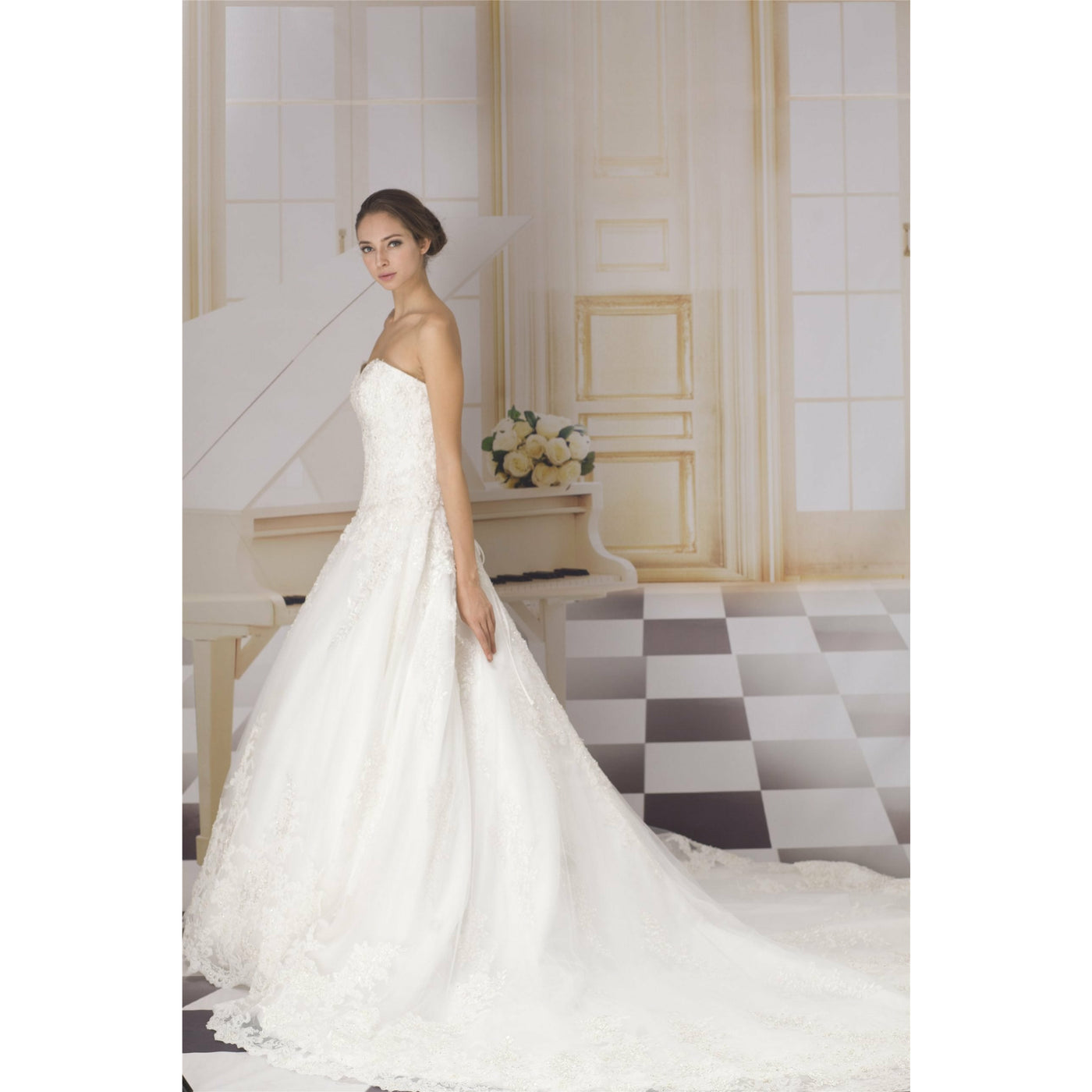 Chicely sweetheart crystal beaded wedding ball gown2