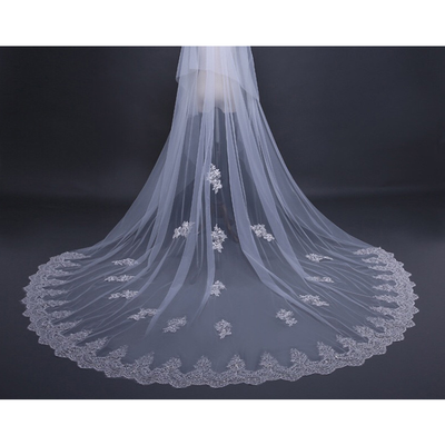 Royal Veil with Chantilly lace and lace applique emblishment